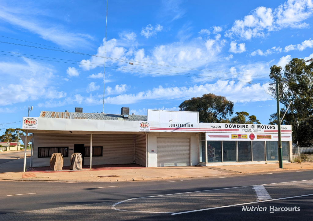 126 Massingham St, Kellerberrin, WA 6410