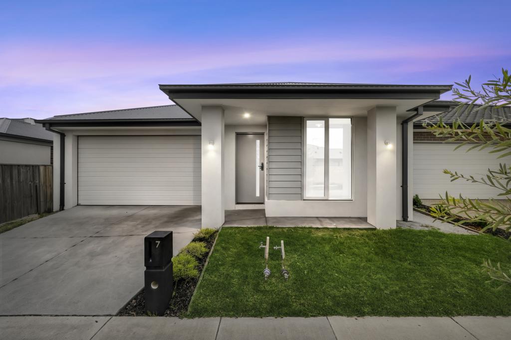 7 Hendrina St, Charlemont, VIC 3217