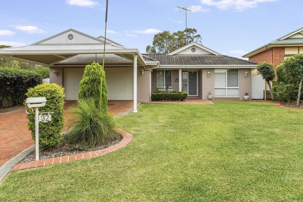 32 Burnett Ave, Mount Annan, NSW 2567