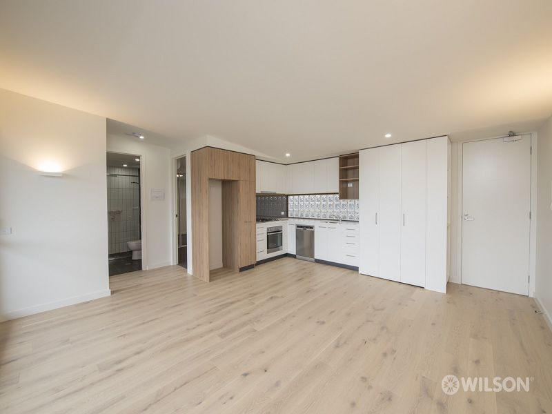 202/18 Lillimur Rd, Ormond, VIC 3204