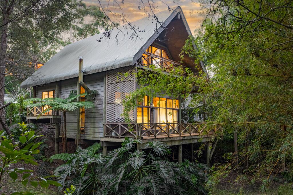 4 Stone Pl, Macmasters Beach, NSW 2251