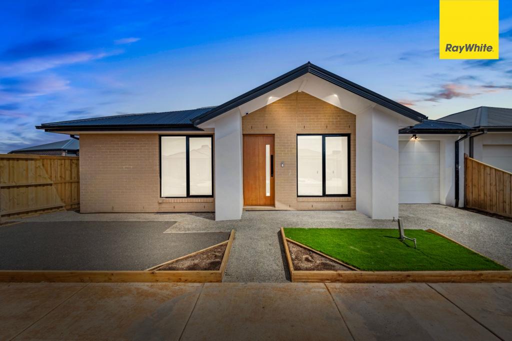 3 HARWICH ST, ROCKBANK, VIC 3335