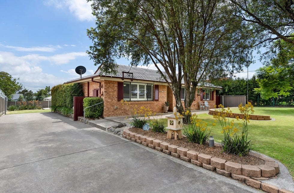 5 LOFTUS ST, BONNELLS BAY, NSW 2264