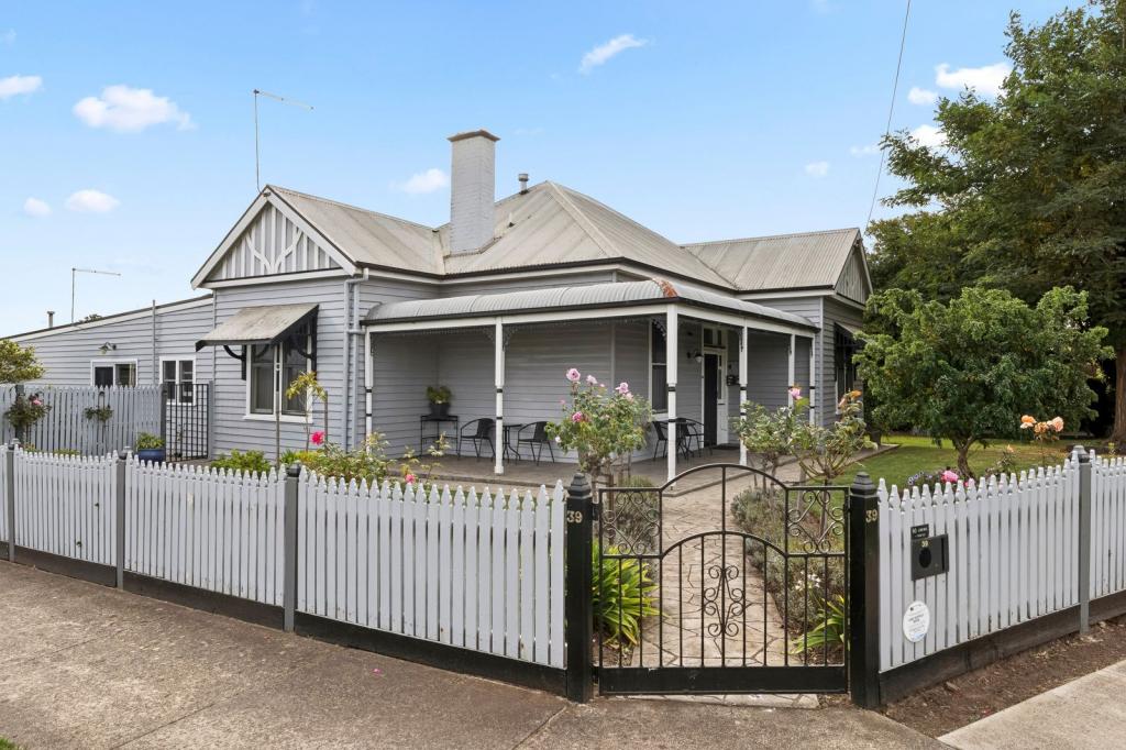 39 Clark St, Colac, VIC 3250
