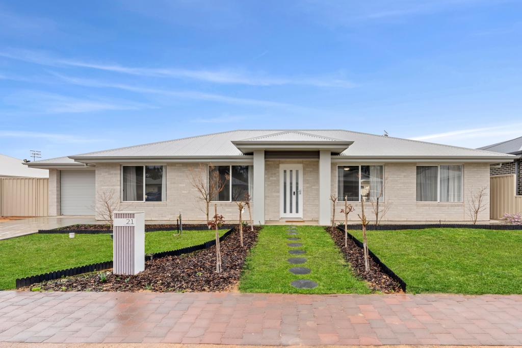 21 Dean Semler Dr, Renmark, SA 5341