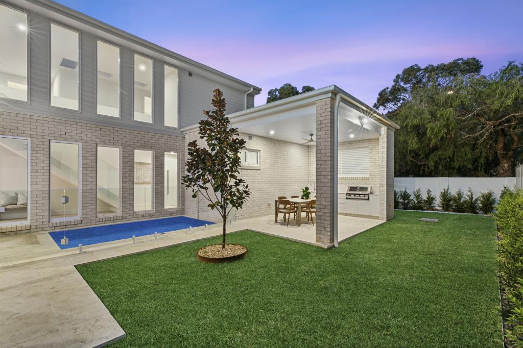 14 FENTON AVE, CARINGBAH, NSW 2229
