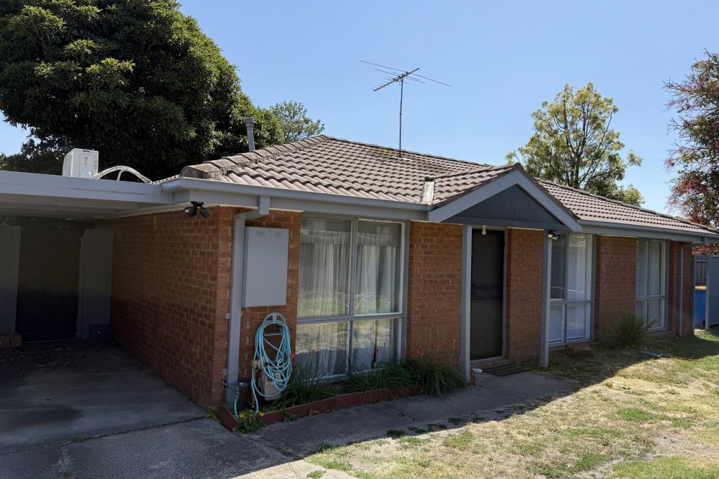 2/2 Hotham St, Cranbourne, VIC 3977