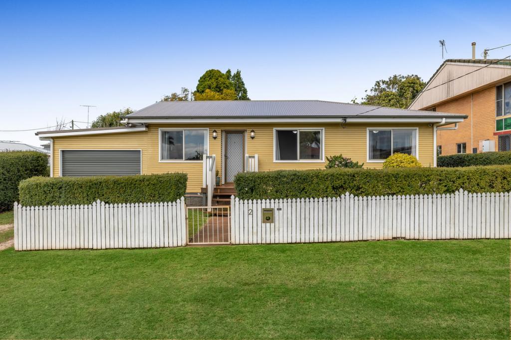 2 Canberra St, Harristown, QLD 4350