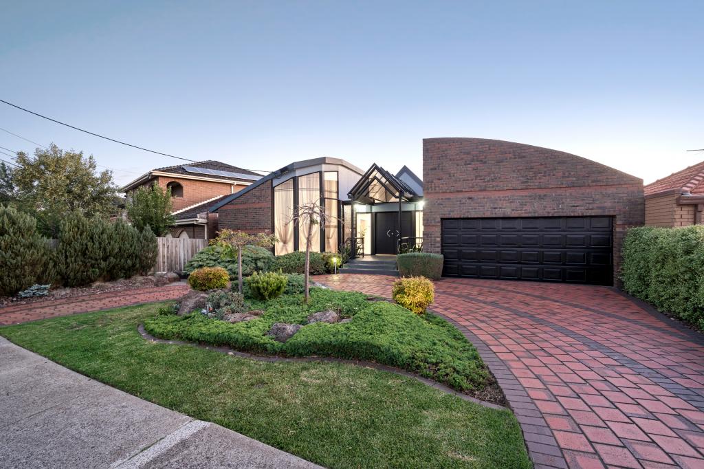 55 Riviera Rd, Avondale Heights, VIC 3034