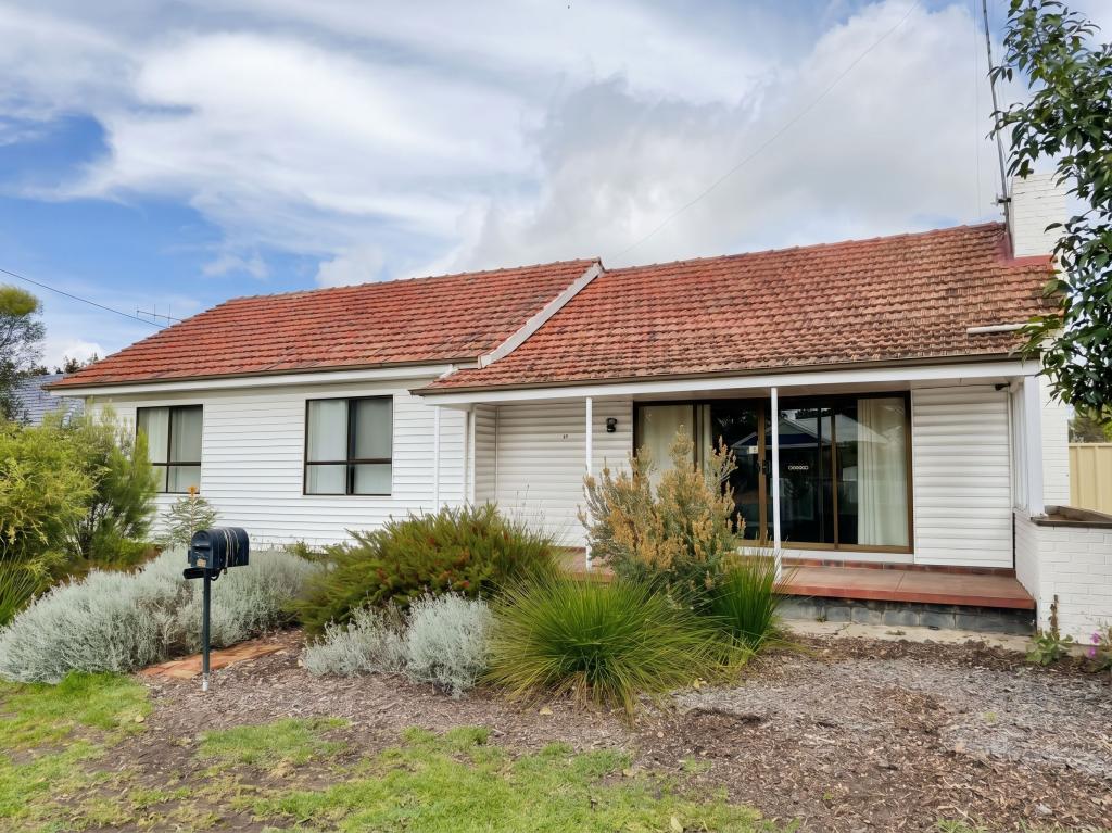 37 Tatiara Tce, Bordertown, SA 5268