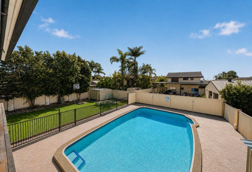 62 Jacaranda Dr, Albany Creek, QLD 4035