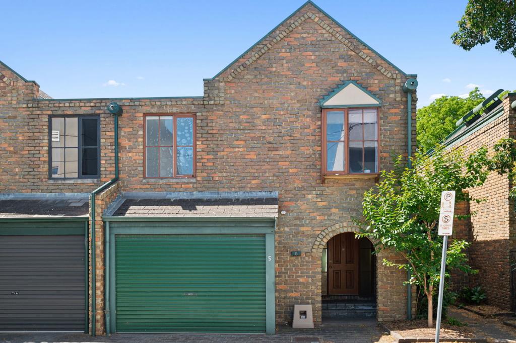 5 Dimora Ct, Adelaide, SA 5000