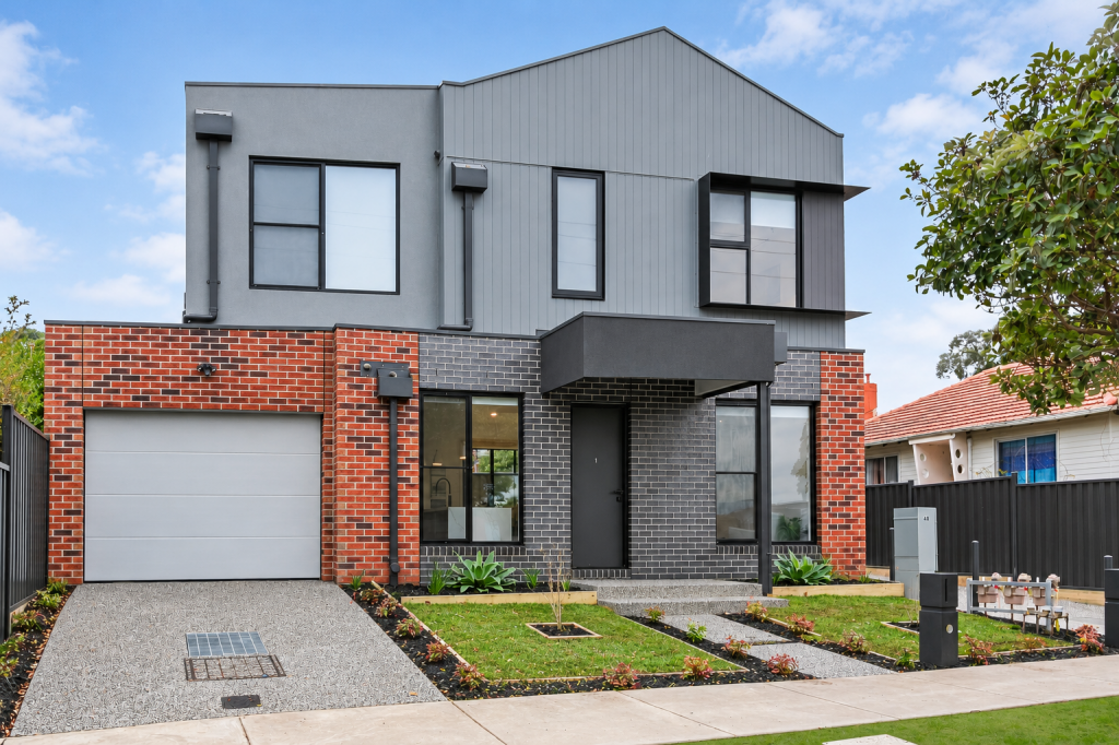 1/40 Clingin St, Reservoir, VIC 3073