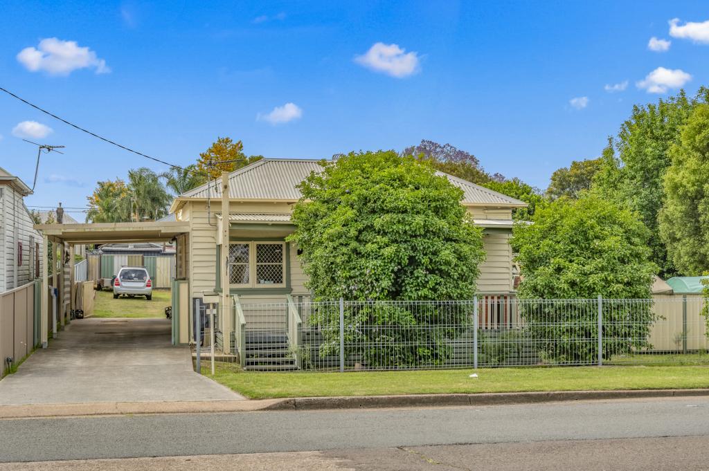 7 First St, Weston, NSW 2326