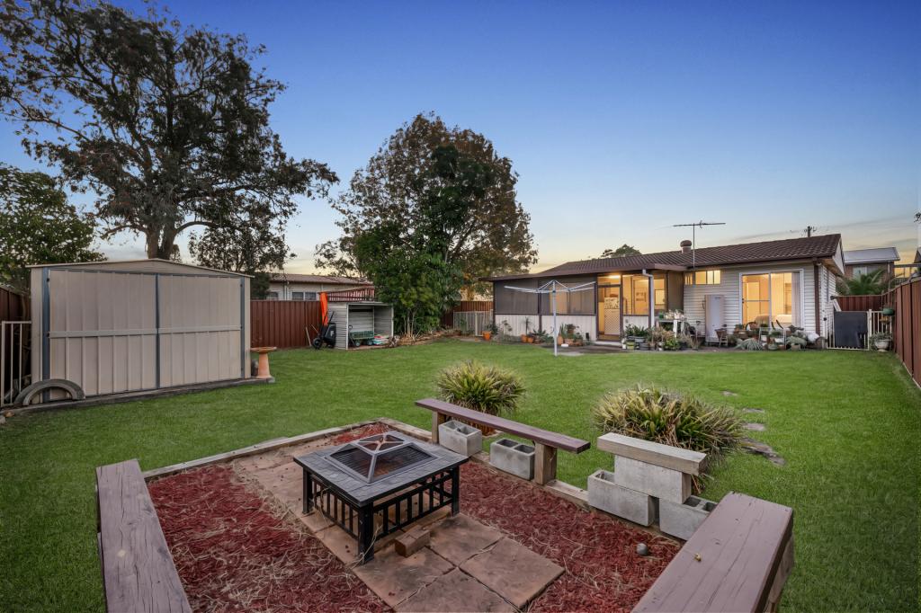 70 Gabo Cres, Sadleir, NSW 2168