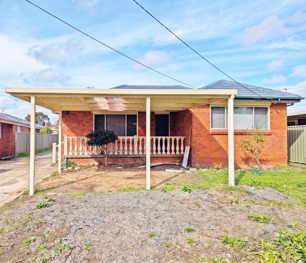 8 Parklea Pde, Canley Heights, NSW 2166