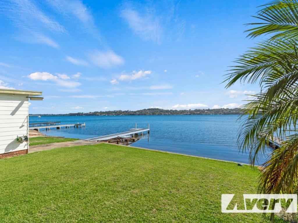 275 Coal Point Rd, Coal Point, NSW 2283