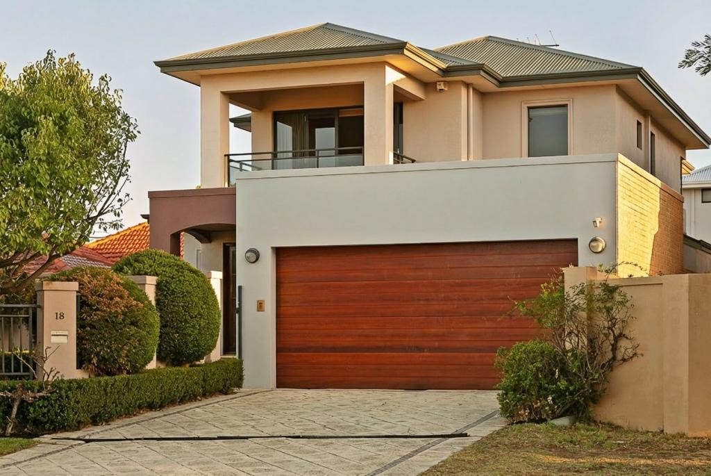 18 Swan Rd, Attadale, WA 6156