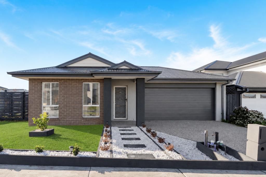 75 Hillview Rd, Greenvale, VIC 3059
