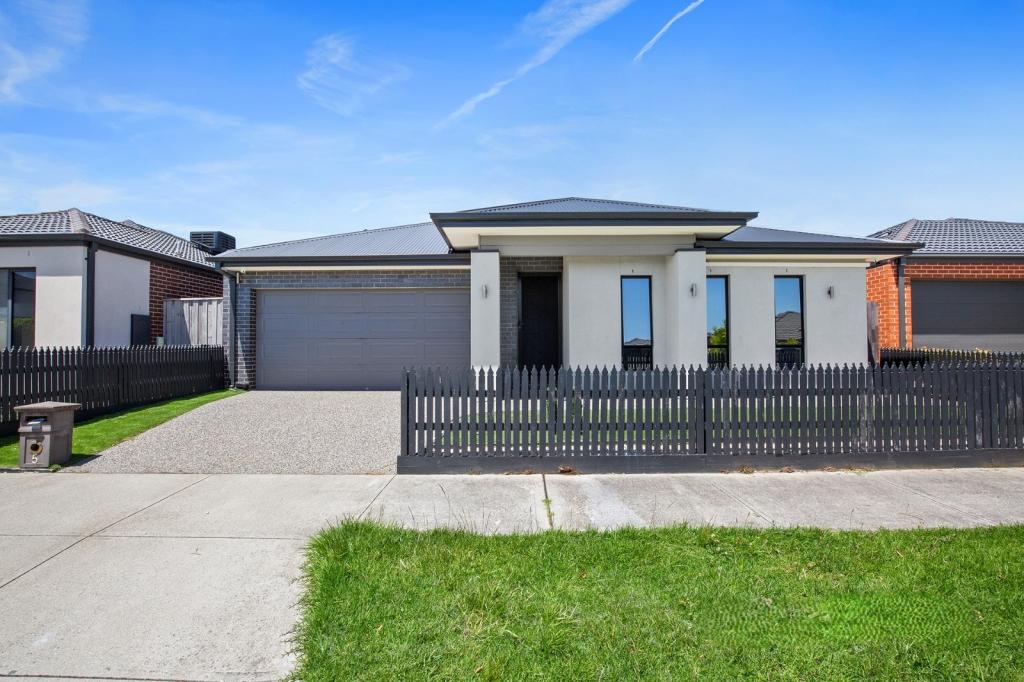 5 Snicket Cres, Officer, VIC 3809