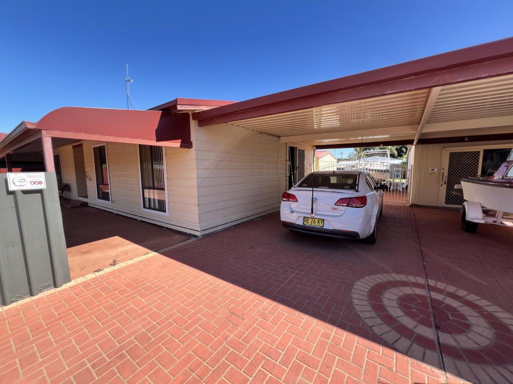 34 WILLIAMS LANE, BROKEN HILL, NSW 2880