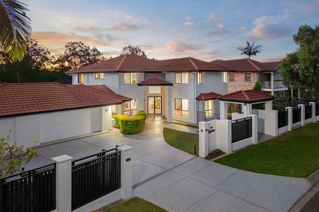 16 Knightsbridge Pl, Bridgeman Downs, QLD 4035