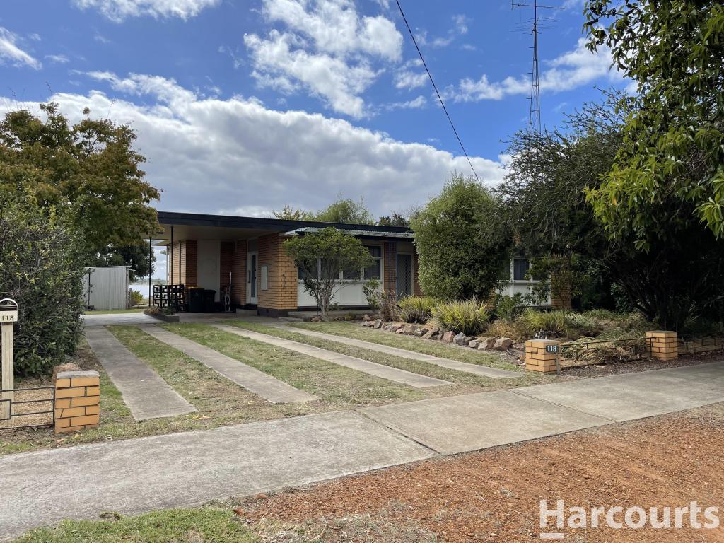 118 Elizabeth St, Edenhope, VIC 3318