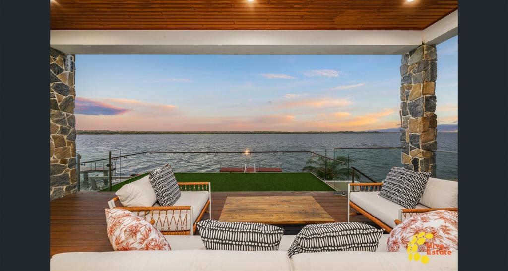 3 Parklane Tce, Paradise Point, QLD 4216