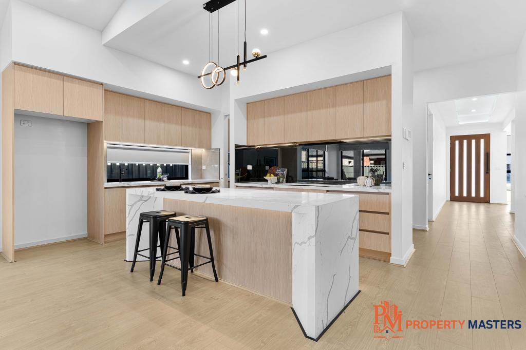 33 Opulent Bvd, Tarneit, VIC 3029