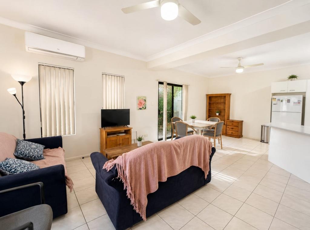 1/50 Warren St, St Lucia, QLD 4067