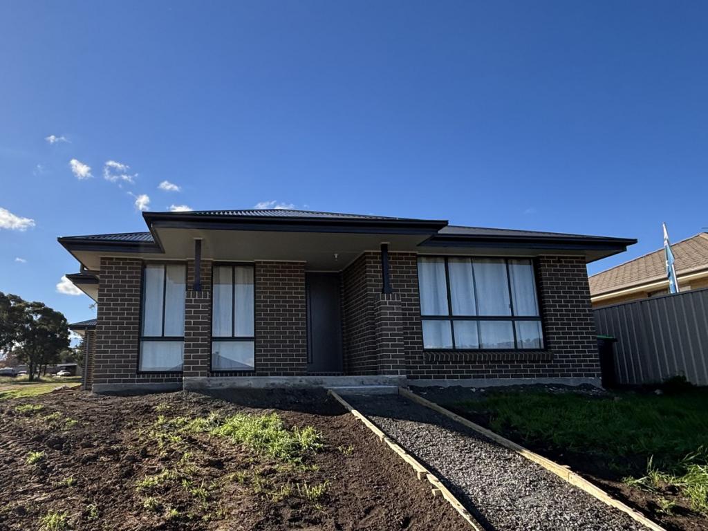 98 Perth St, Aberdeen, NSW 2336