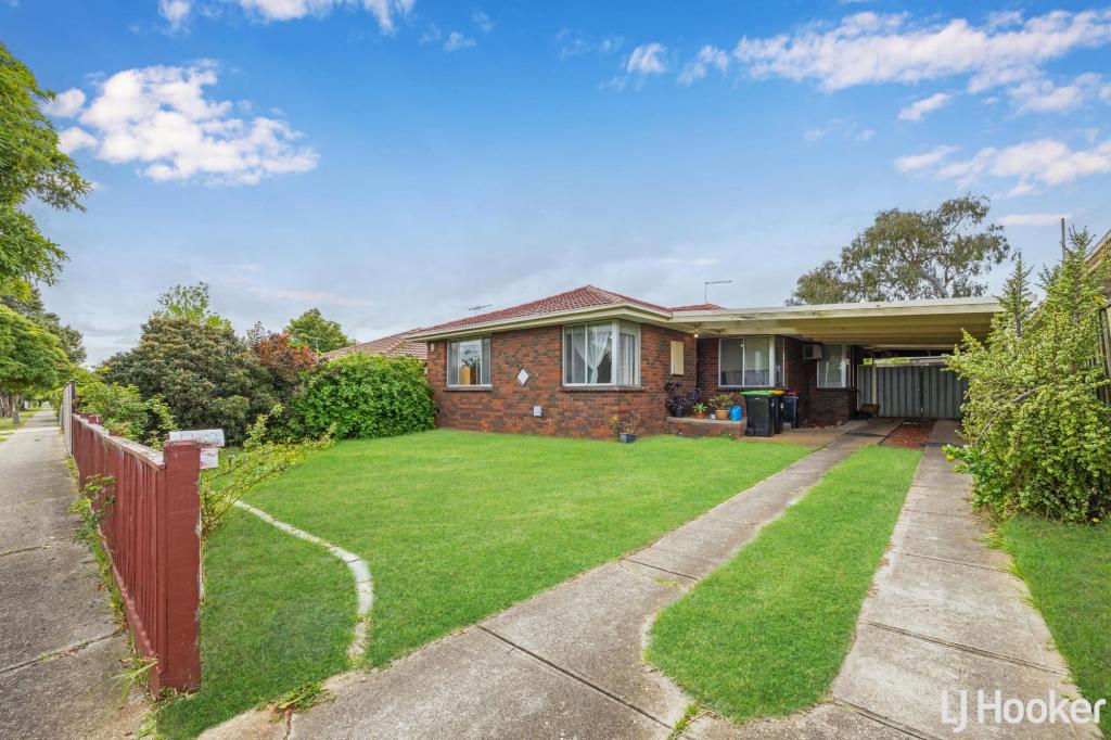 8 Tern Ct, Melton, VIC 3337