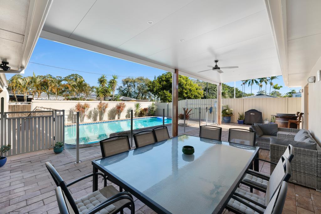 65 Kalimna Dr, Broadbeach Waters, QLD 4218