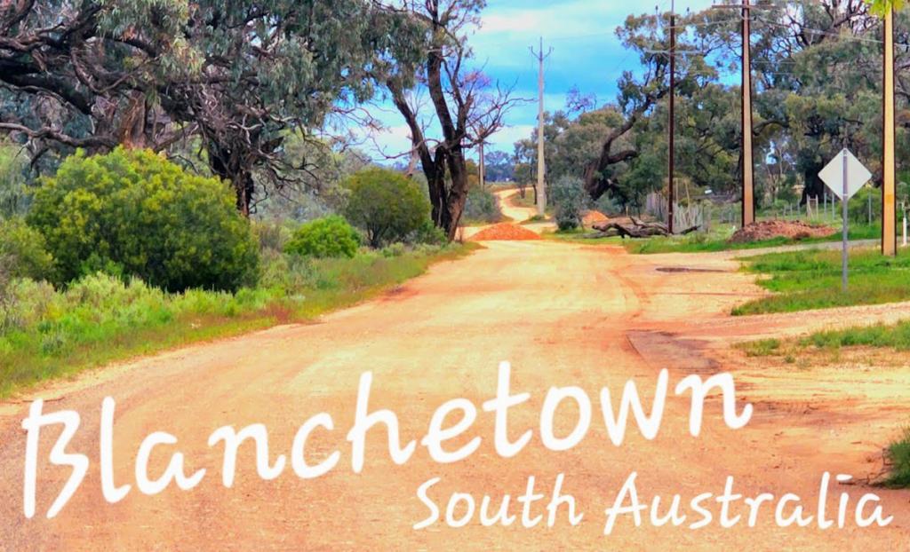 19-21 Adams St, Blanchetown, SA 5357