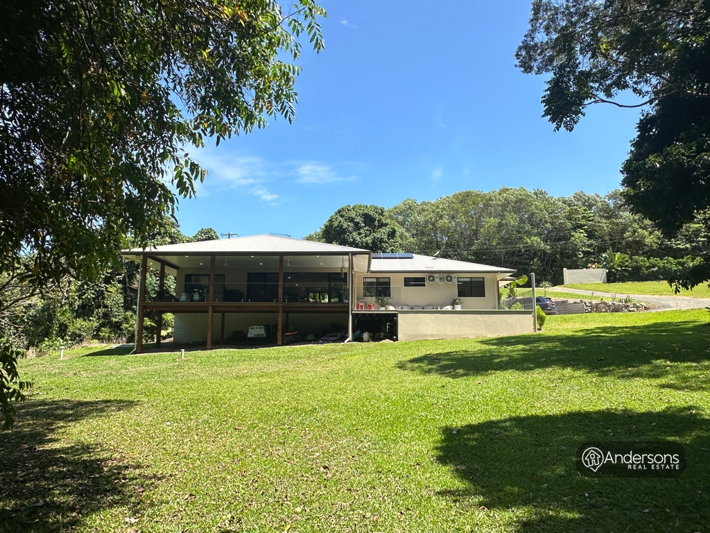 659 Bingil Bay Rd, Bingil Bay, QLD 4852