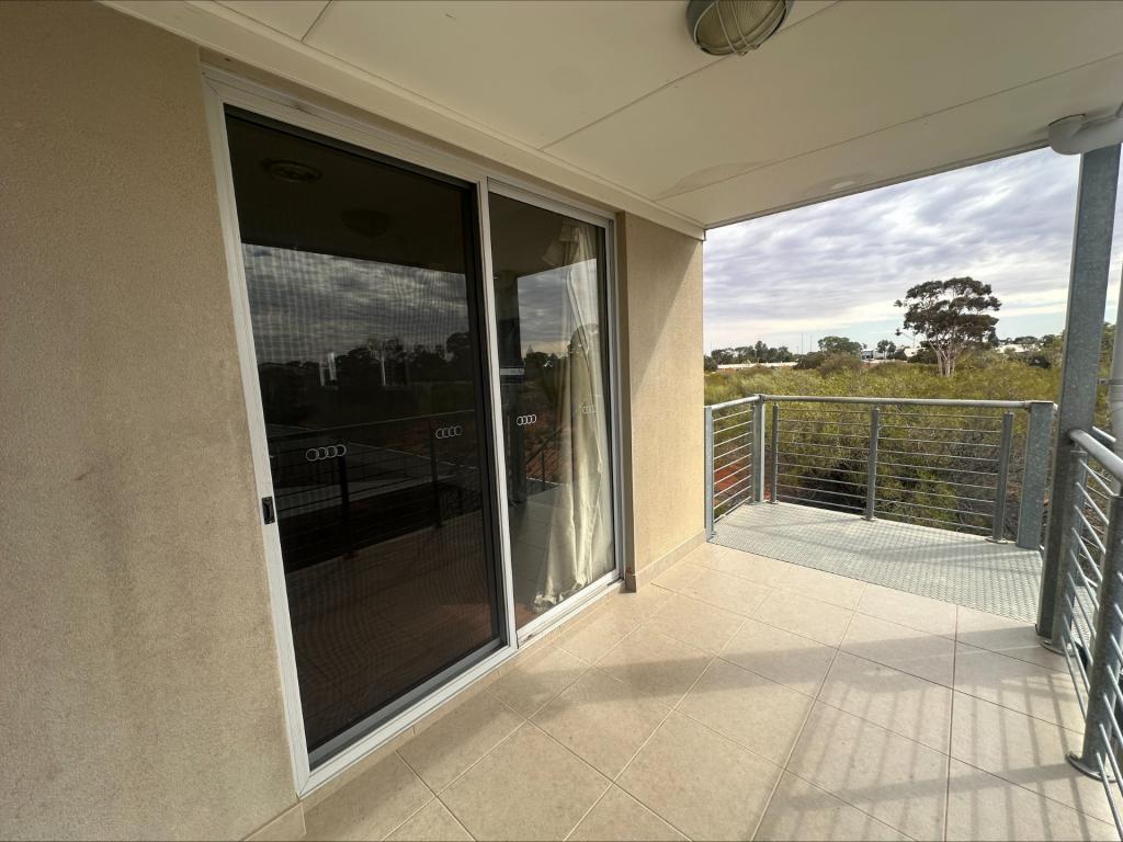 2/45-47 STUART RD, ROXBY DOWNS, SA 5725