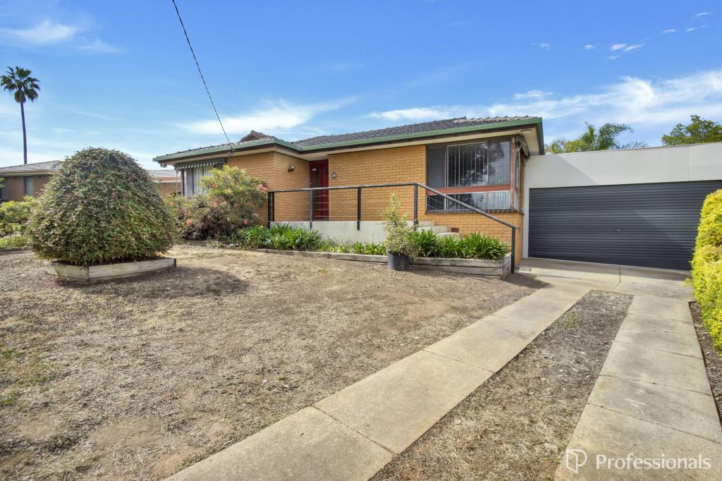 34 Cobb St, Tolland, NSW 2650