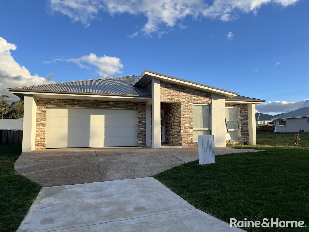 3 Clearview Cres, Orange, NSW 2800