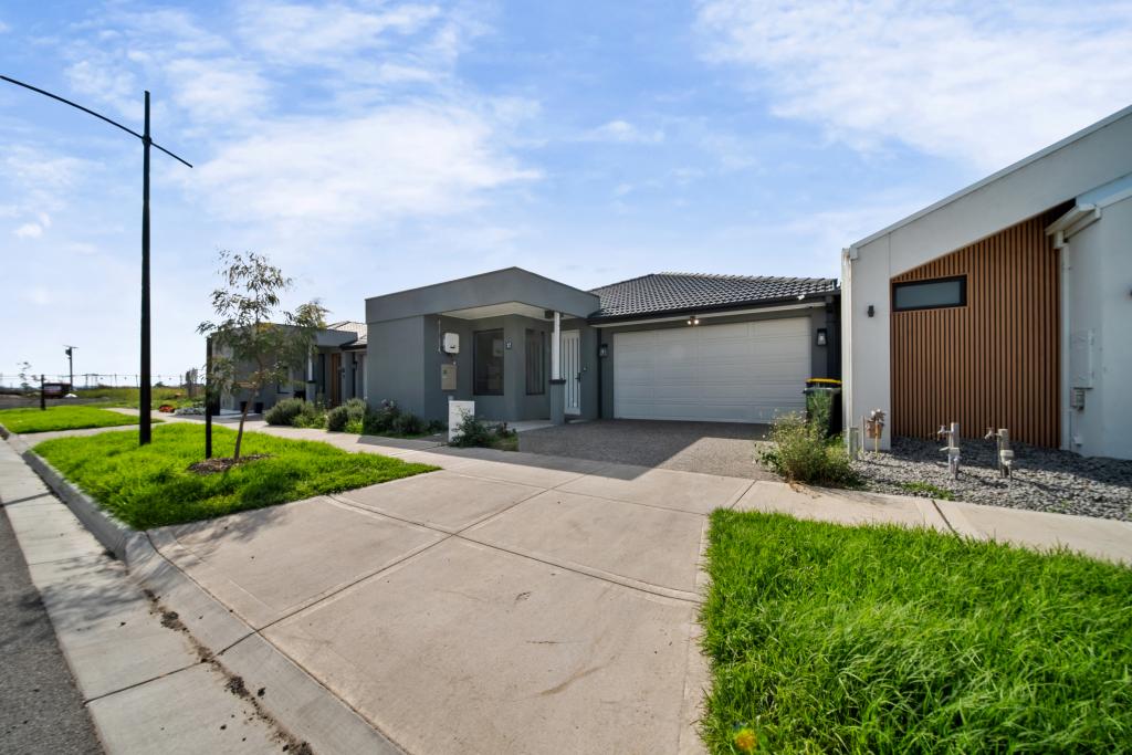 17 Cream Rd, Donnybrook, VIC 3064