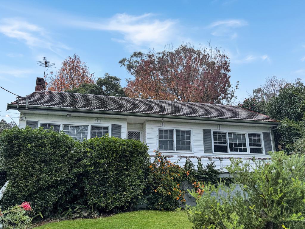 4 Churchill St, Springwood, NSW 2777