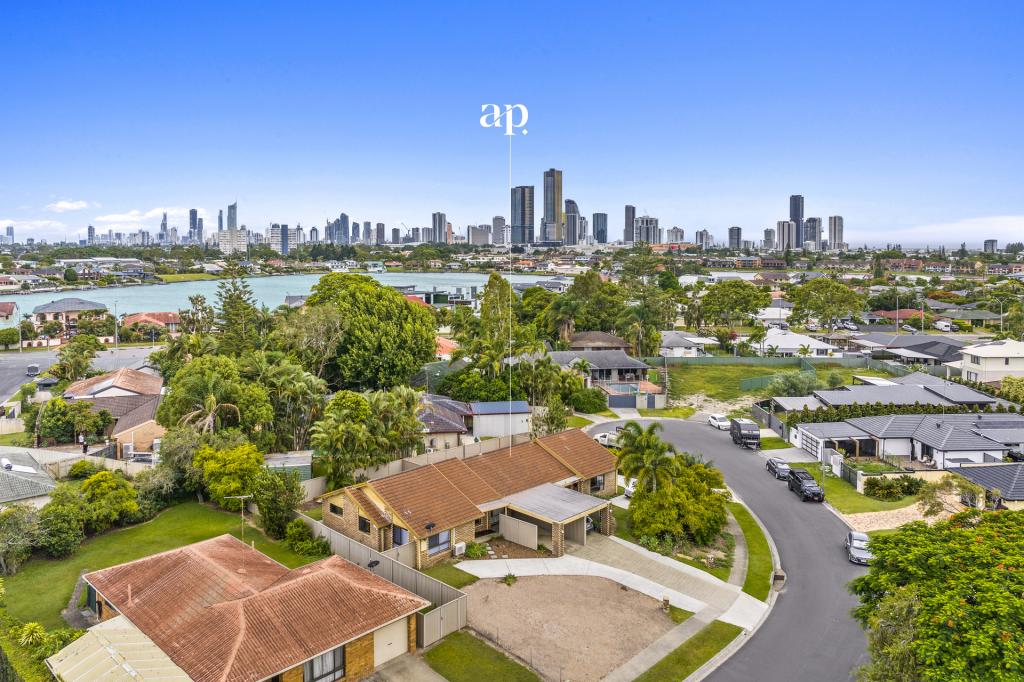 1 & 2/12 Koomooloo Ct, Mermaid Waters, QLD 4218