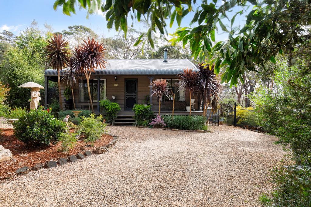 12 FAIRLOP RD, MEDLOW BATH, NSW 2780