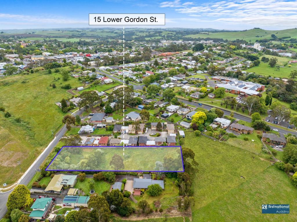 15 Lower Gordon St, Korumburra, VIC 3950