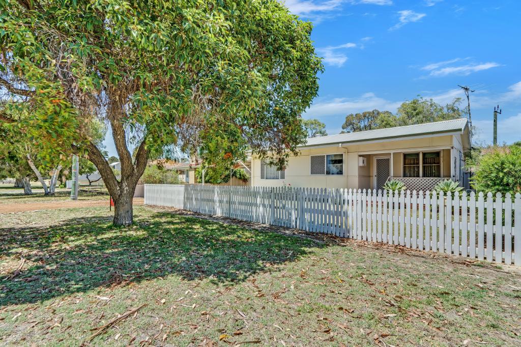 5 Selwyn Place, East Bunbury, WA 6230