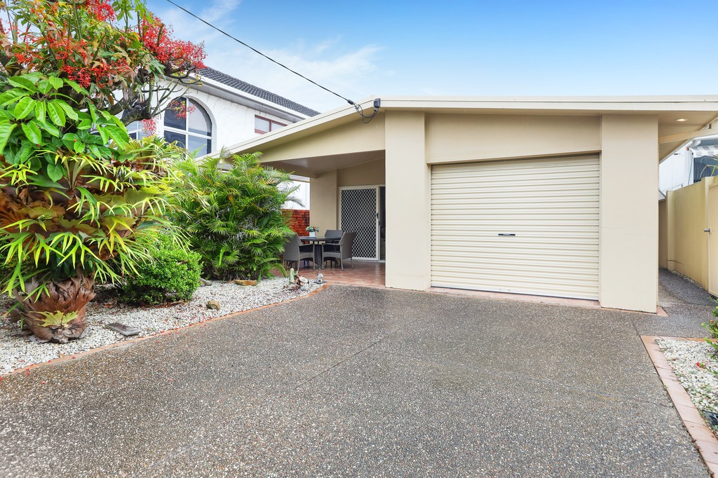 16 William St, Mermaid Beach, QLD 4218