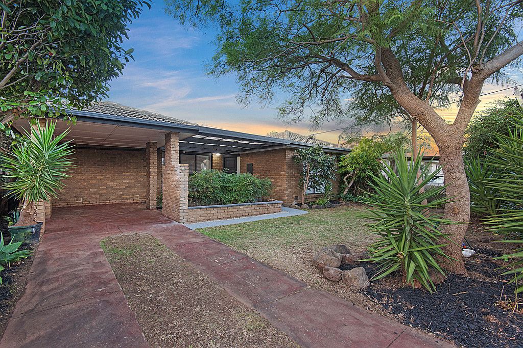 20 Acacia Cres, Melton South, VIC 3338