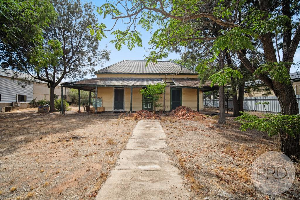 4 Anna St, Urana, NSW 2645