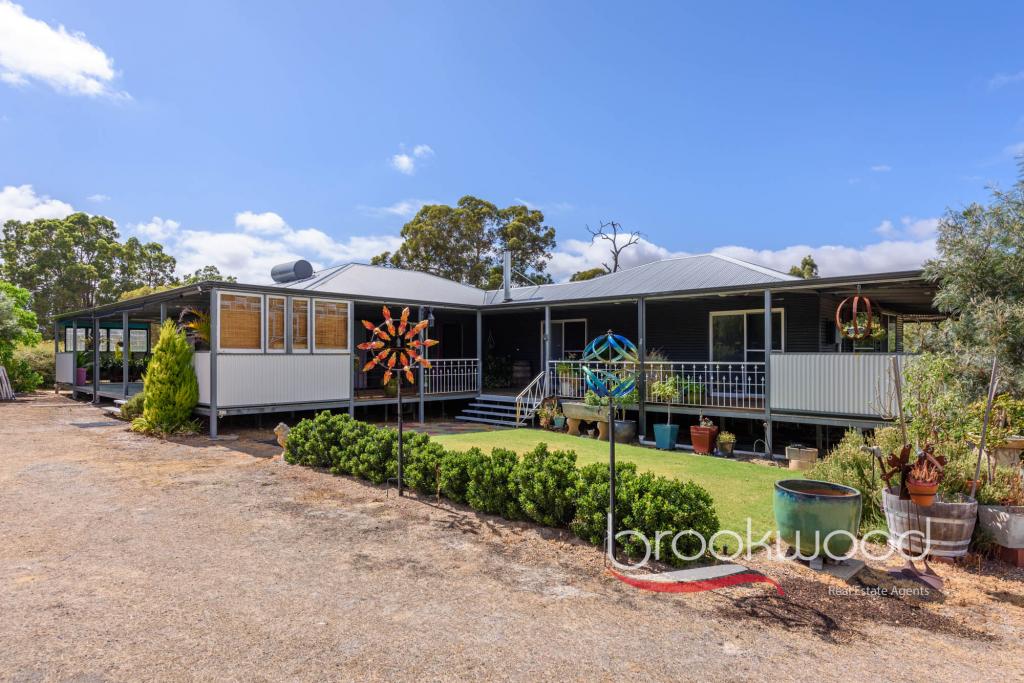 33 Tamarillo Ct, Bakers Hill, WA 6562