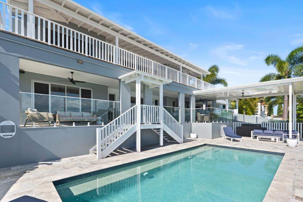 97 Sir Bruce Small Bvd, Benowa, QLD 4217