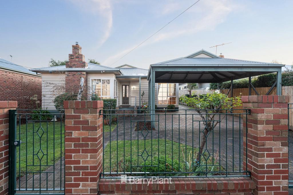 6 Shelley Ave, Newtown, VIC 3220